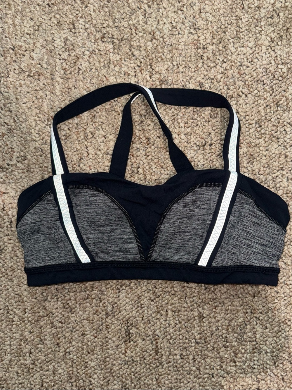 Lululemon Run Illuminate Bra